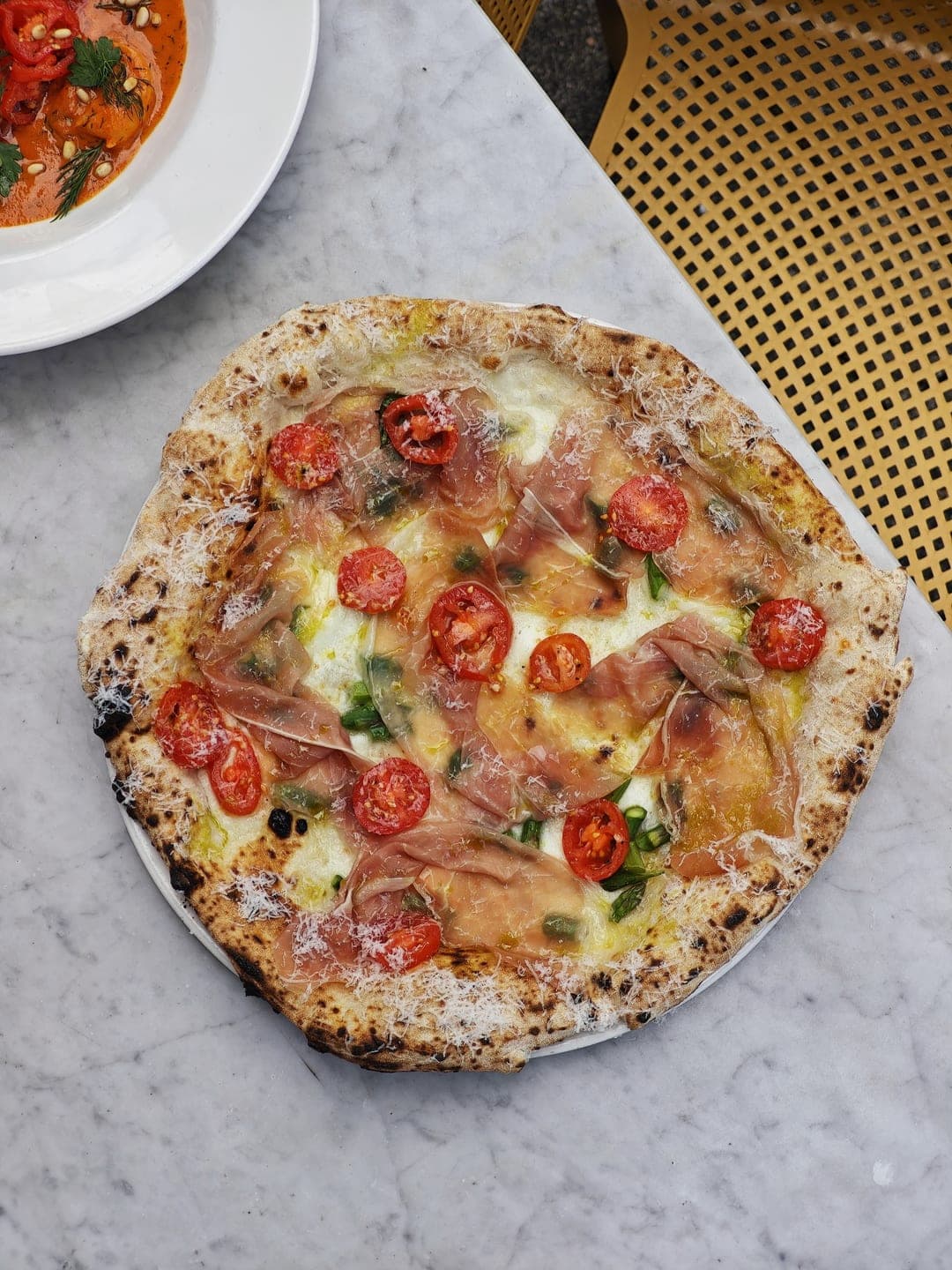 Pizza sezonowa La Fontana